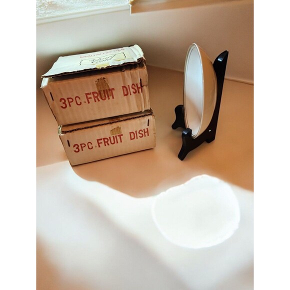 Royalton Golden Elegance Fruit Dishes – Set of 6 – Boxed Vintage Japan - Picture 3 of 9